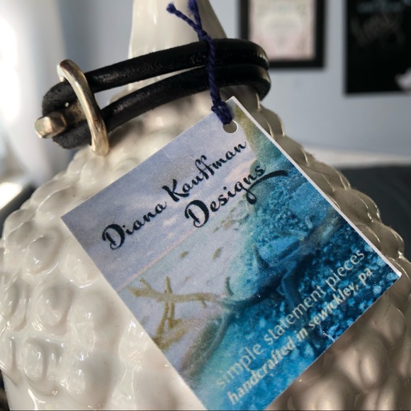 Black leather buckle bracelet NEW - Picture 3 of 8